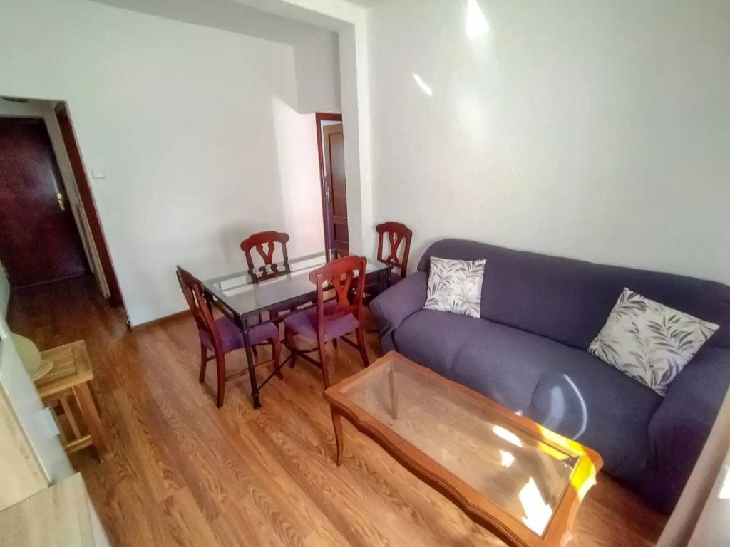 Piso de 85 m² en Cádiz