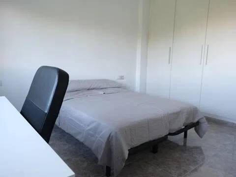 Habitación 140 m², Lérida