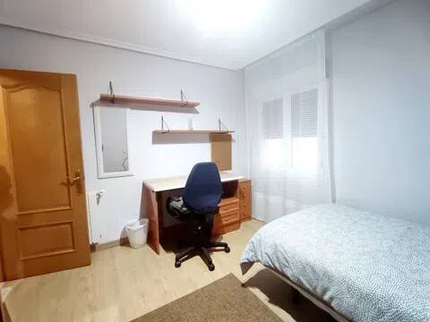 Piso de 120 m² en Oviedo