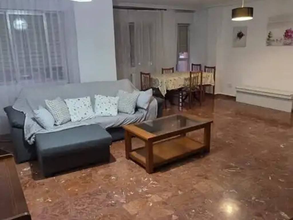 Piso de 130 m² en Jaén