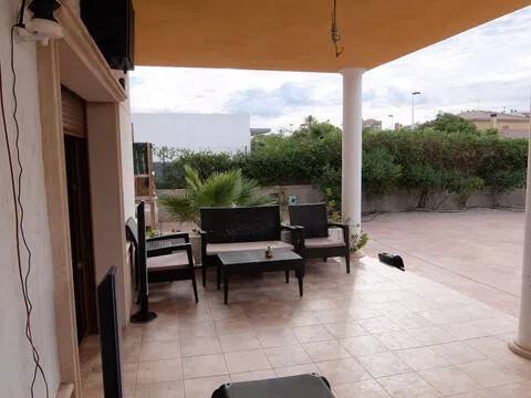 Casa de 250 m² en Elche