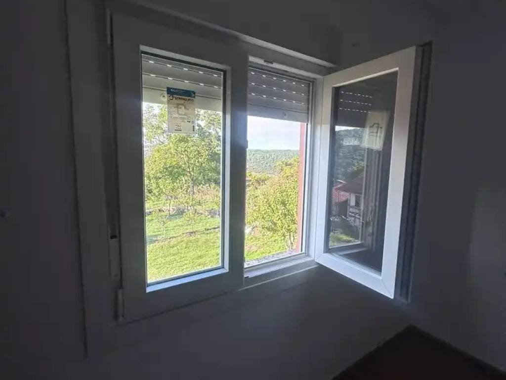 Casa de 95 m² en Parada de Sil