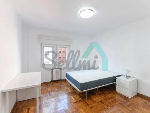 Piso de 82 m² en Oviedo