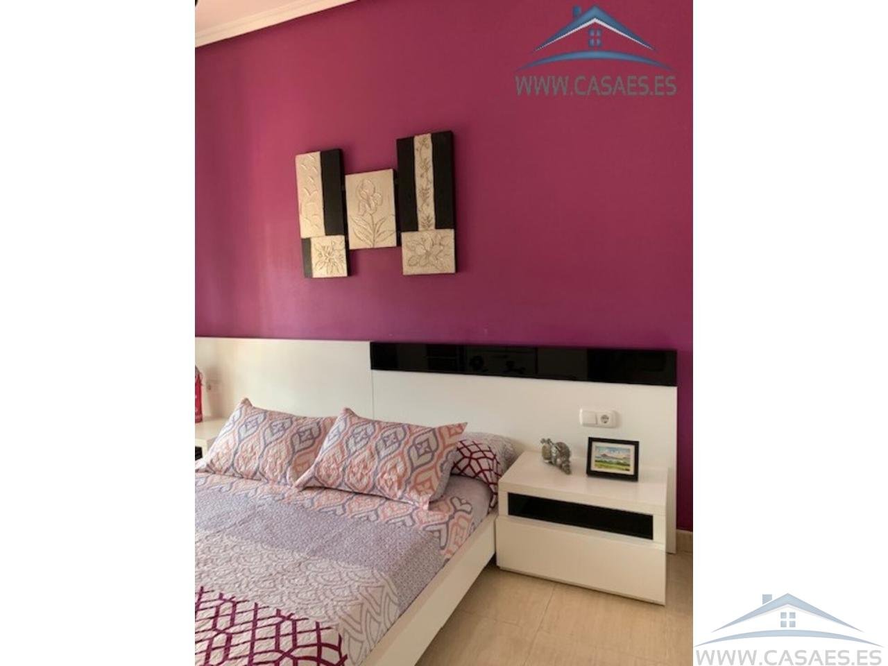 Piso de 80 m² en Roquetas de Mar