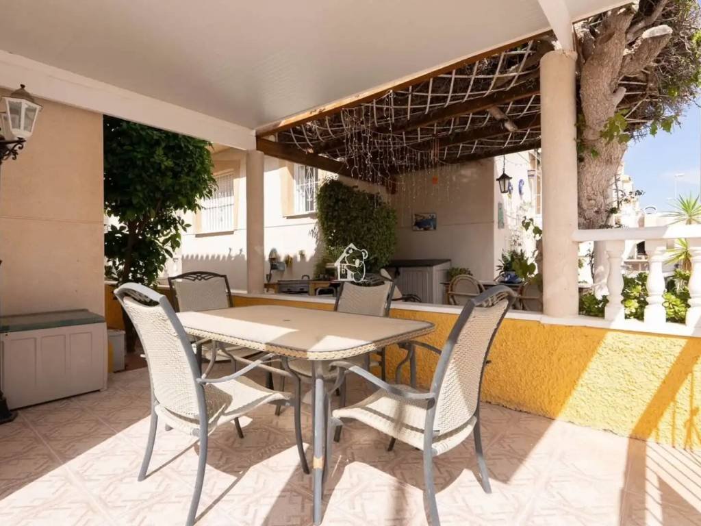 Casa de 88 m² a Rojals