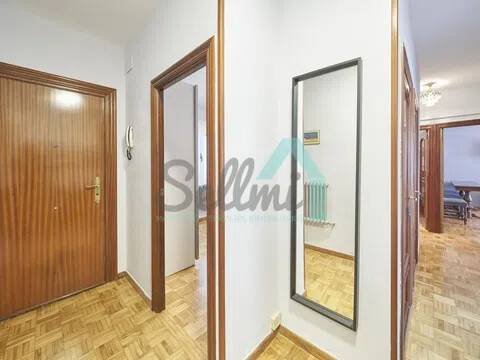 Piso de 84 m² en Oviedo