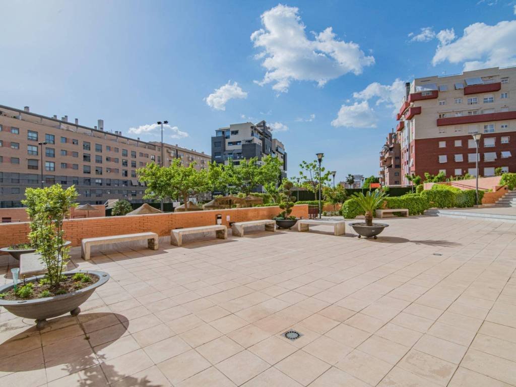 Piso de 101 m² en Granada