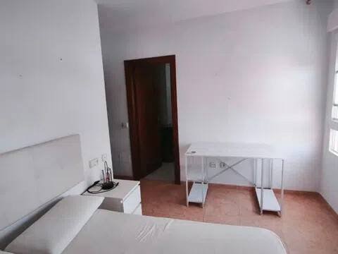 Piso de 81 m² en Almería