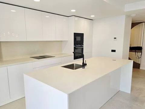 Flat 120 m² in Marbella