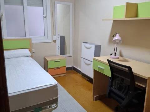 Piso de 90 m² en Ourense