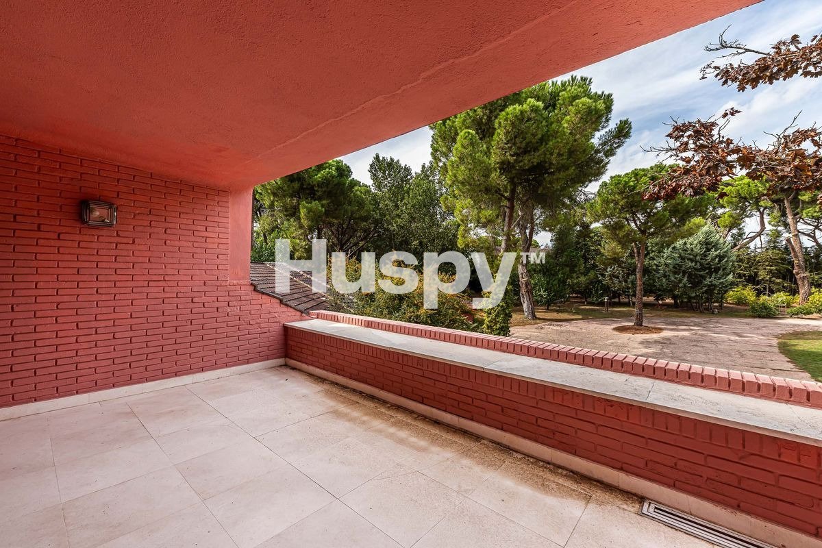 Pis de 1200 m² a Pozuelo de Alarcón