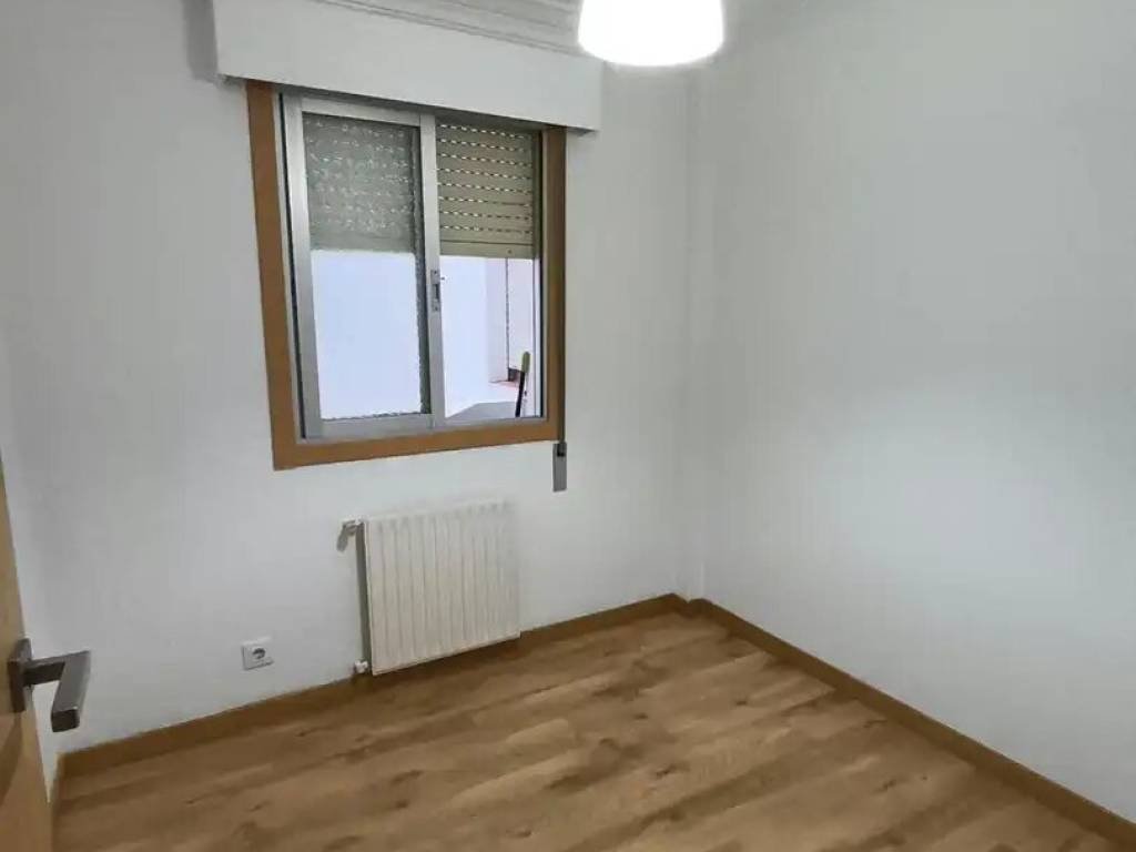 Pis de 100 m² a Ourense