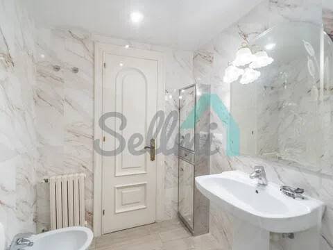 Piso de 107 m² en Oviedo