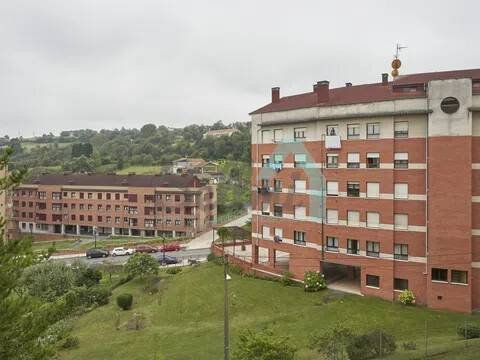 Piso de 80 m² en Oviedo