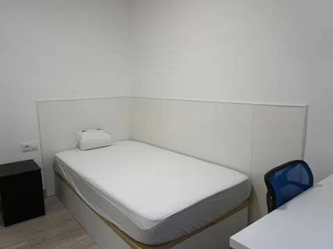 Habitación 83 m², Ávila