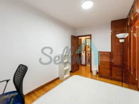 Piso de 126 m² en Oviedo
