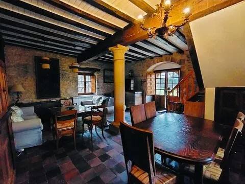 Casa de 213 m² en Espinosa de los Monteros