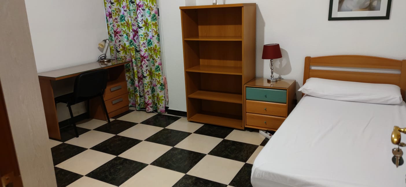 Habitación 132 m², Granada