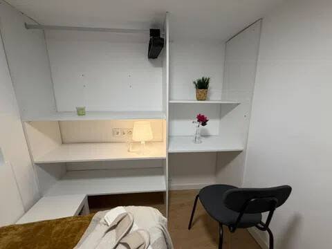 Room for rent, Madrid
