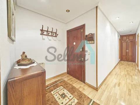 Piso de 106 m² en Oviedo