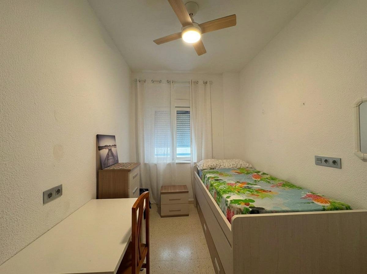 Piso de 84 m² en Cádiz
