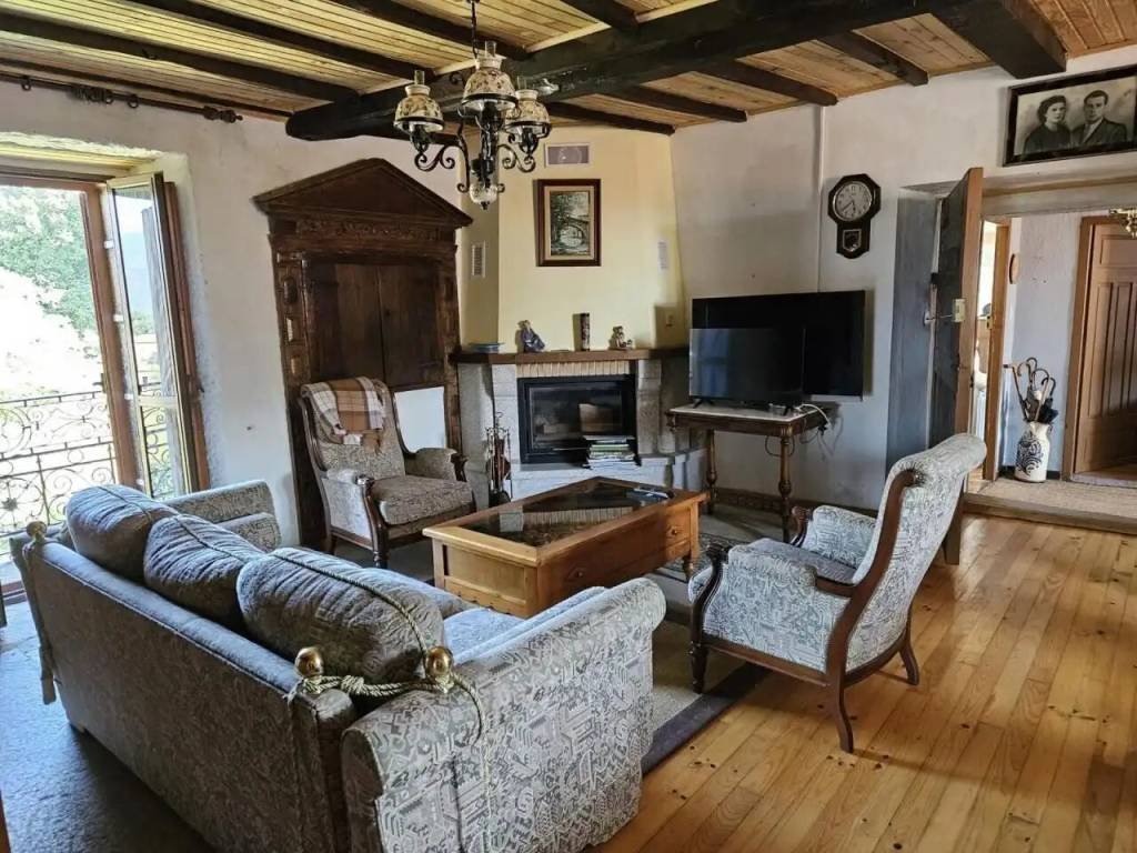 Casa de 200 m² en Baños de Molgas