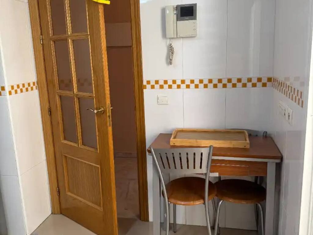 Piso de 140 m² en Sevilla