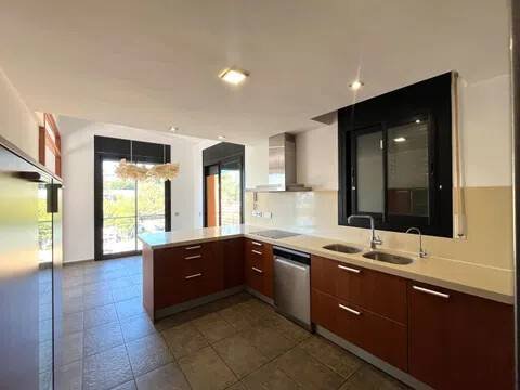 Casa de 234 m² a Castelldefels