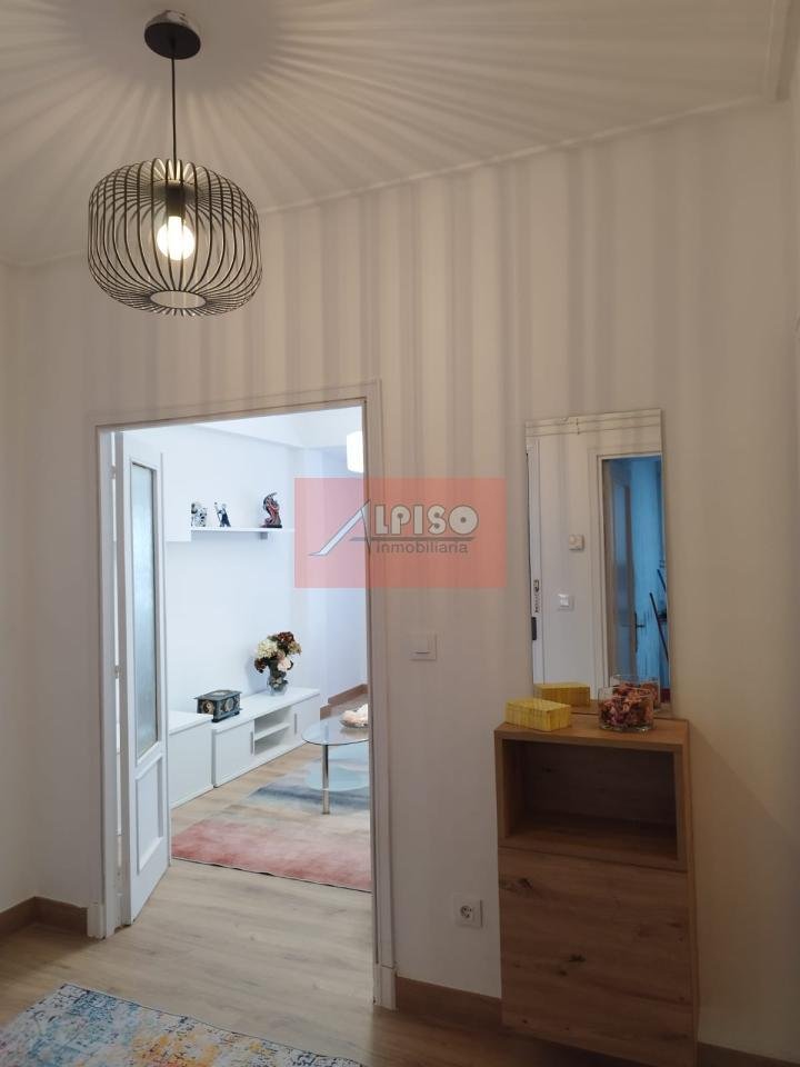 Piso de 85 m² en Ourense