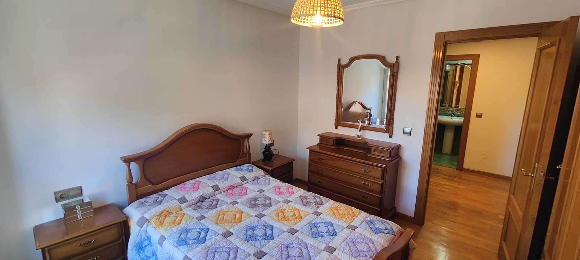 Piso de 82 m² en Oviedo