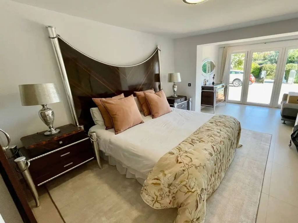 Haus 650 m² in Marbella
