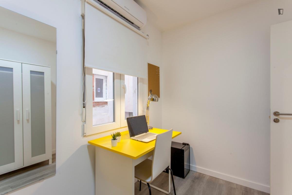 Habitació de lloguer, Burjassot