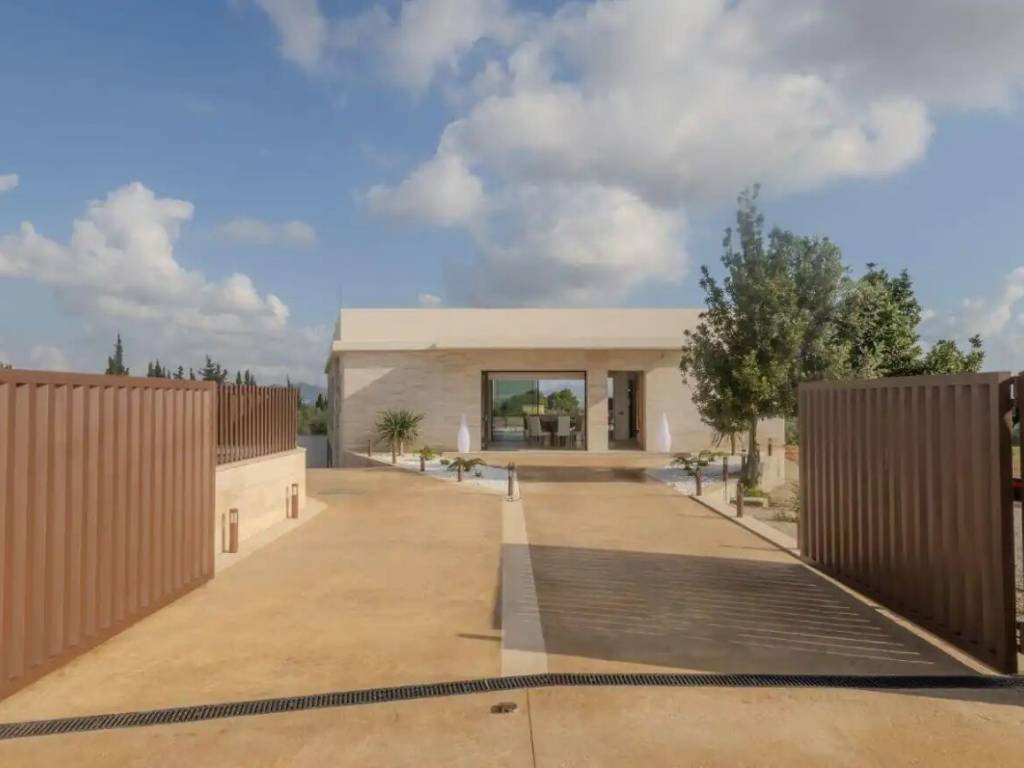 Casa de 260 m² en Muro