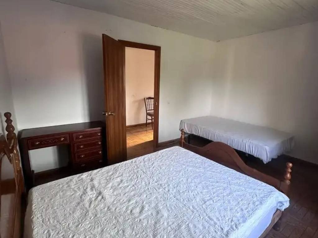 Casa de 95 m² en Parada de Sil