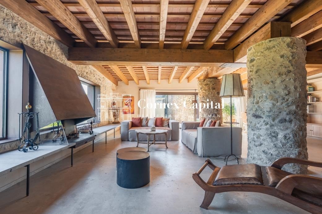 Casa de 855 m² en Pals