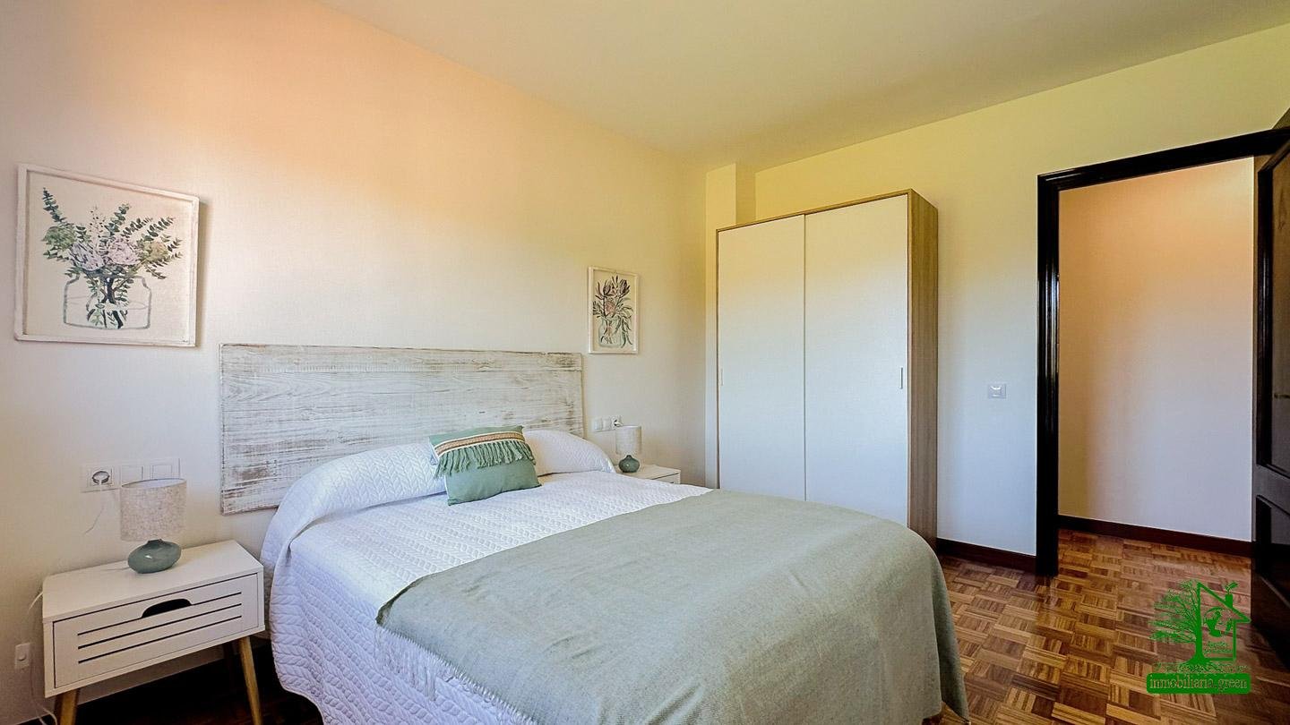 Piso de 94 m² en Oviedo