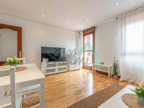 Piso de 80 m² en Oviedo