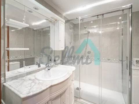 Piso de 85 m² en Oviedo