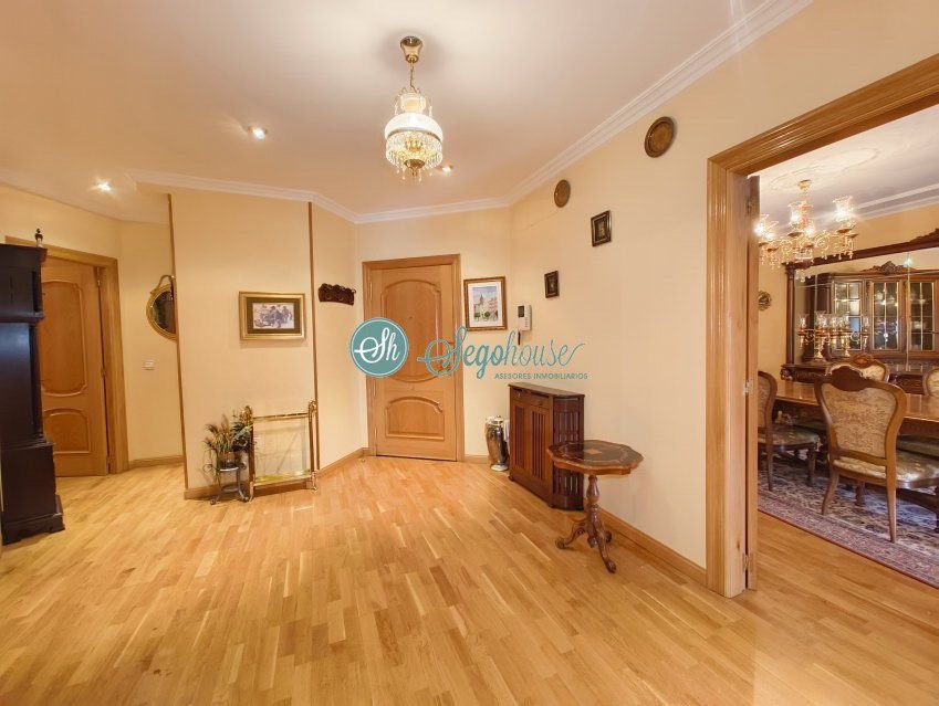 Piso de 200 m² en Segovia