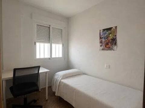 Habitación 75 m², Murcia