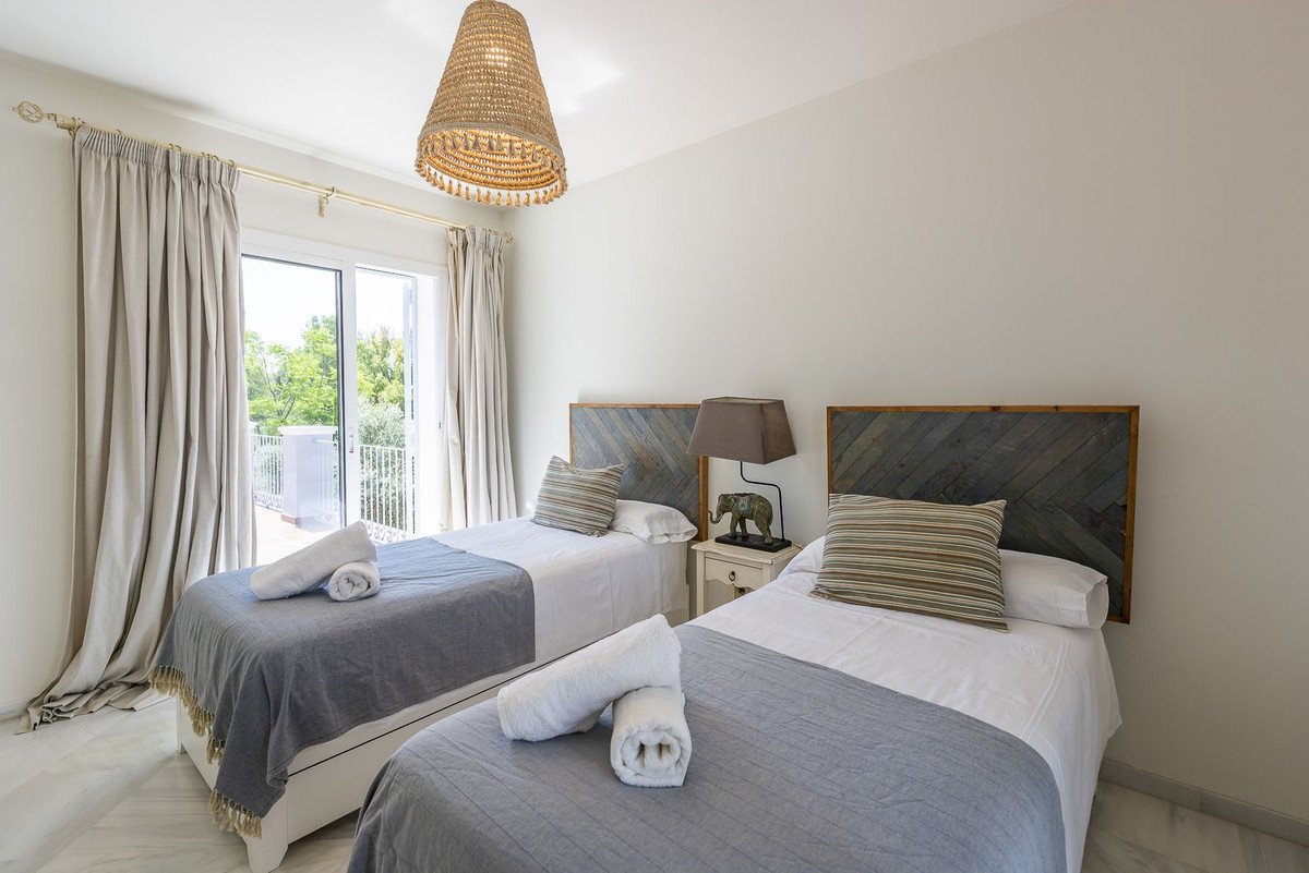 Casa de 319 m² en Estepona