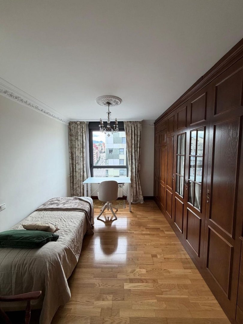 Piso de 120 m² en Oviedo