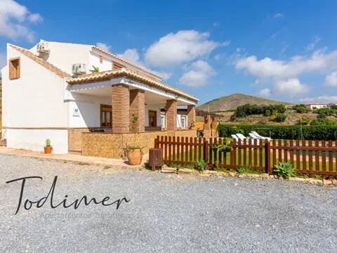 Haus 250 m² in Molvízar
