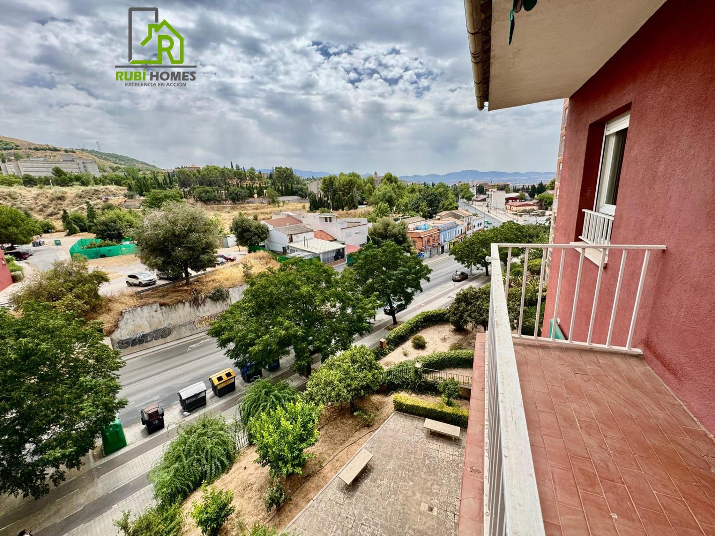 Piso de 90 m² en Granada