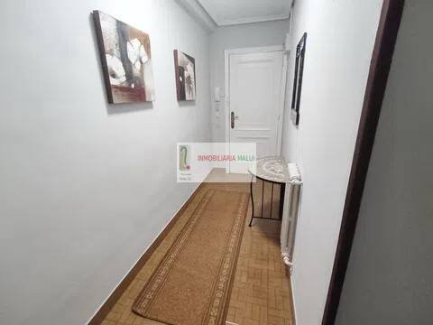 Pis de 80 m² a Oviedo