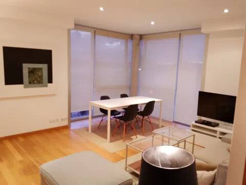 Wohnung 96 m² in Oleiros