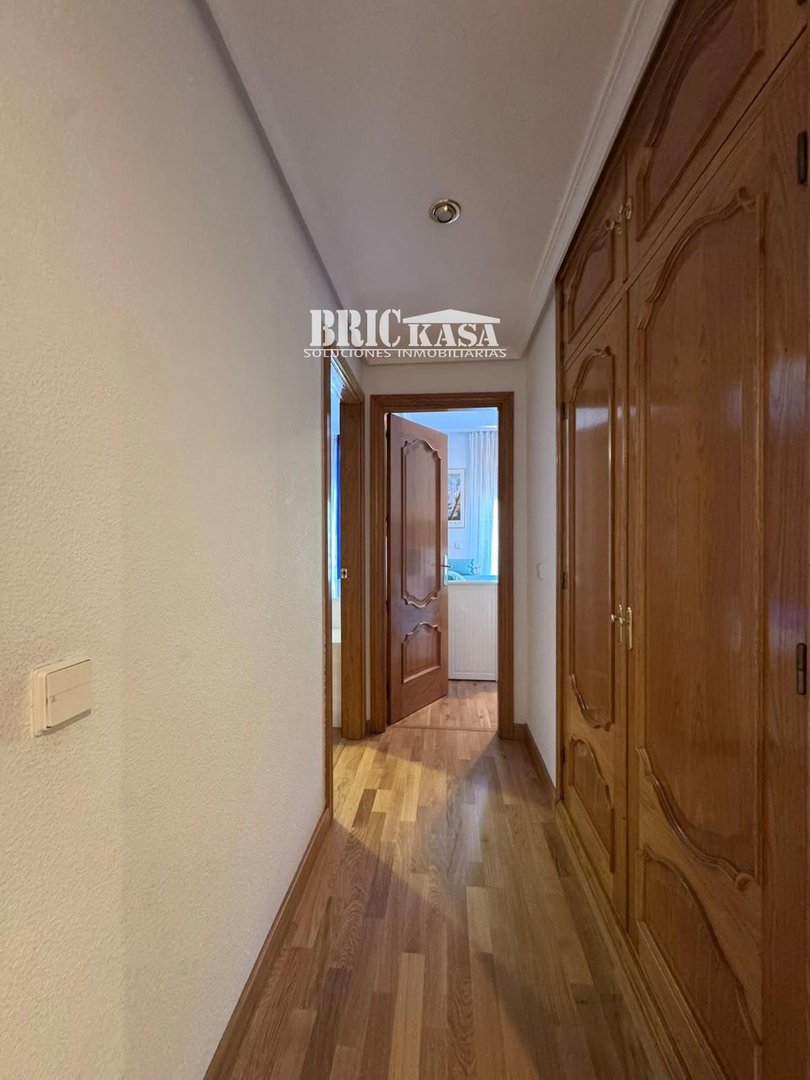 Piso de 80 m² en Cáceres