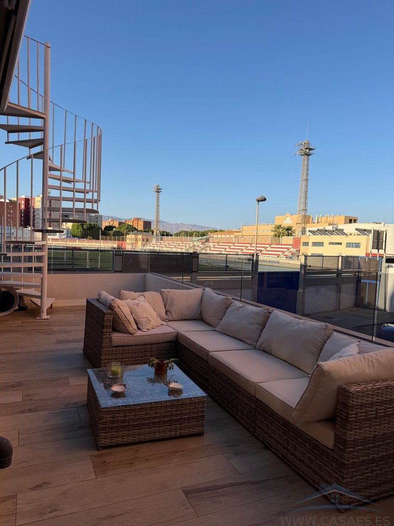 Piso de 120 m² en Almería