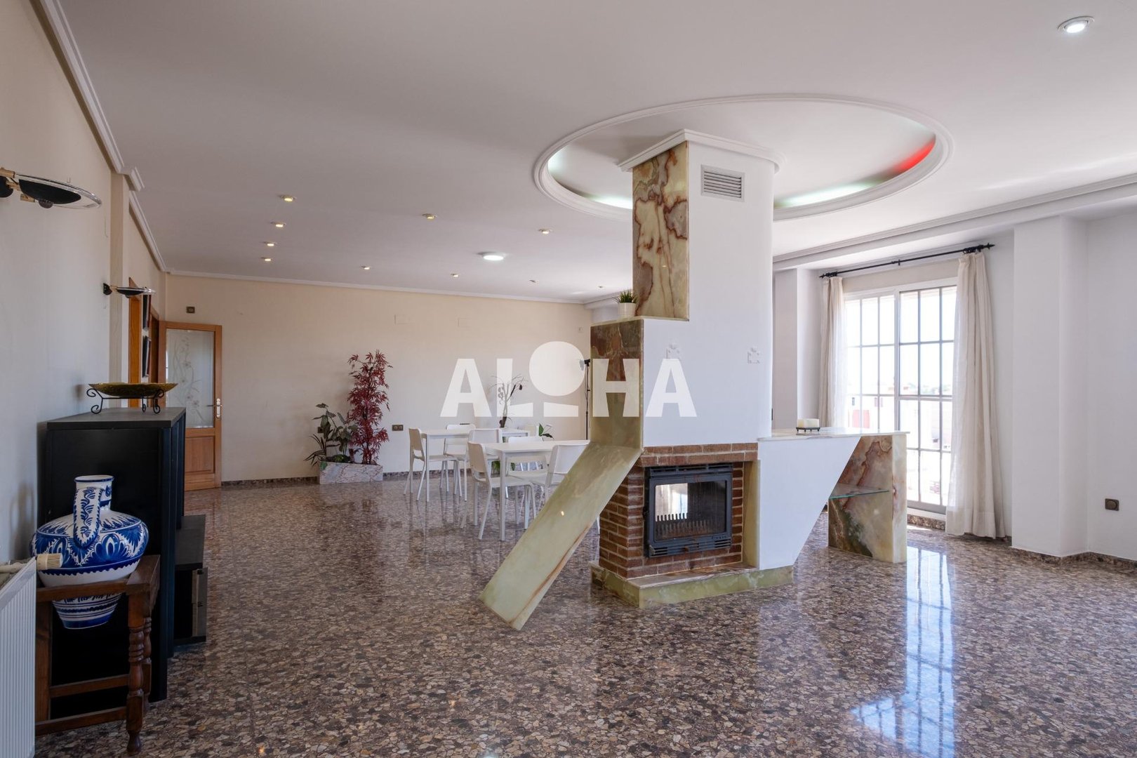 Habitación 346 m², Moncada