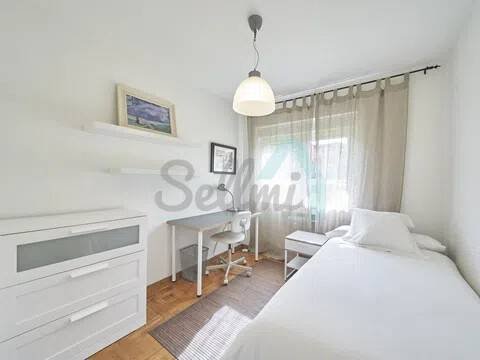 Piso de 87 m² en Oviedo